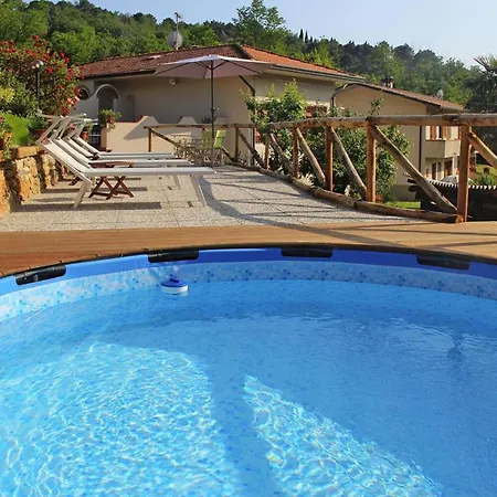 Holiday home Beautiful Casa Paola With Pop-up Pool And Panoramic View In Camaiore