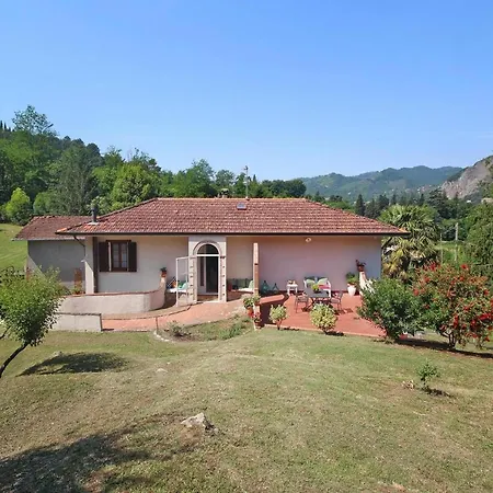 Holiday home Beautiful Casa Paola With Pop-up Pool And Panoramic View In