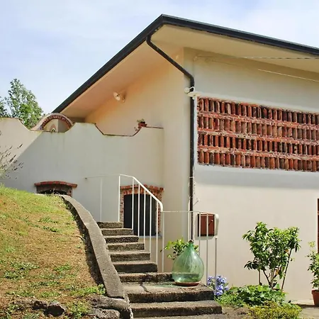 Beautiful Casa Paola With Pop-up Pool And Panoramic View In Camaiore