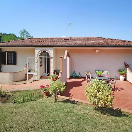Beautiful Casa Paola With Pop-up Pool And Panoramic View In *